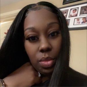 Meet your Posher, Markieta